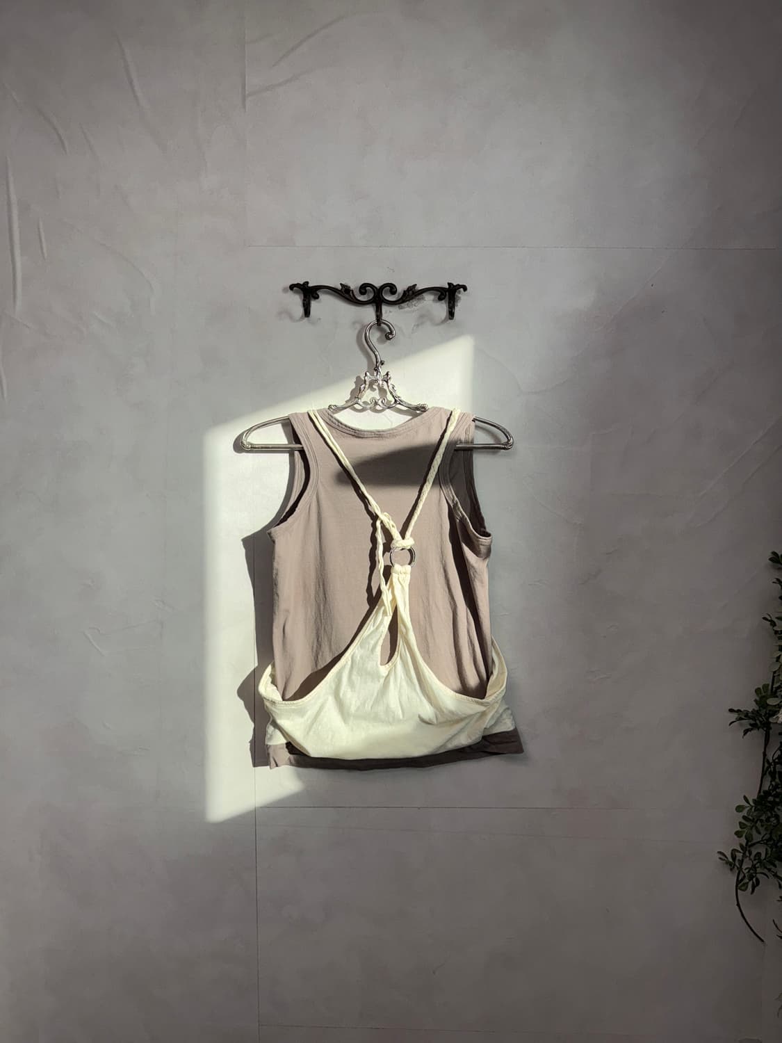 Brown lettering layered sleeveless 상품이미지5