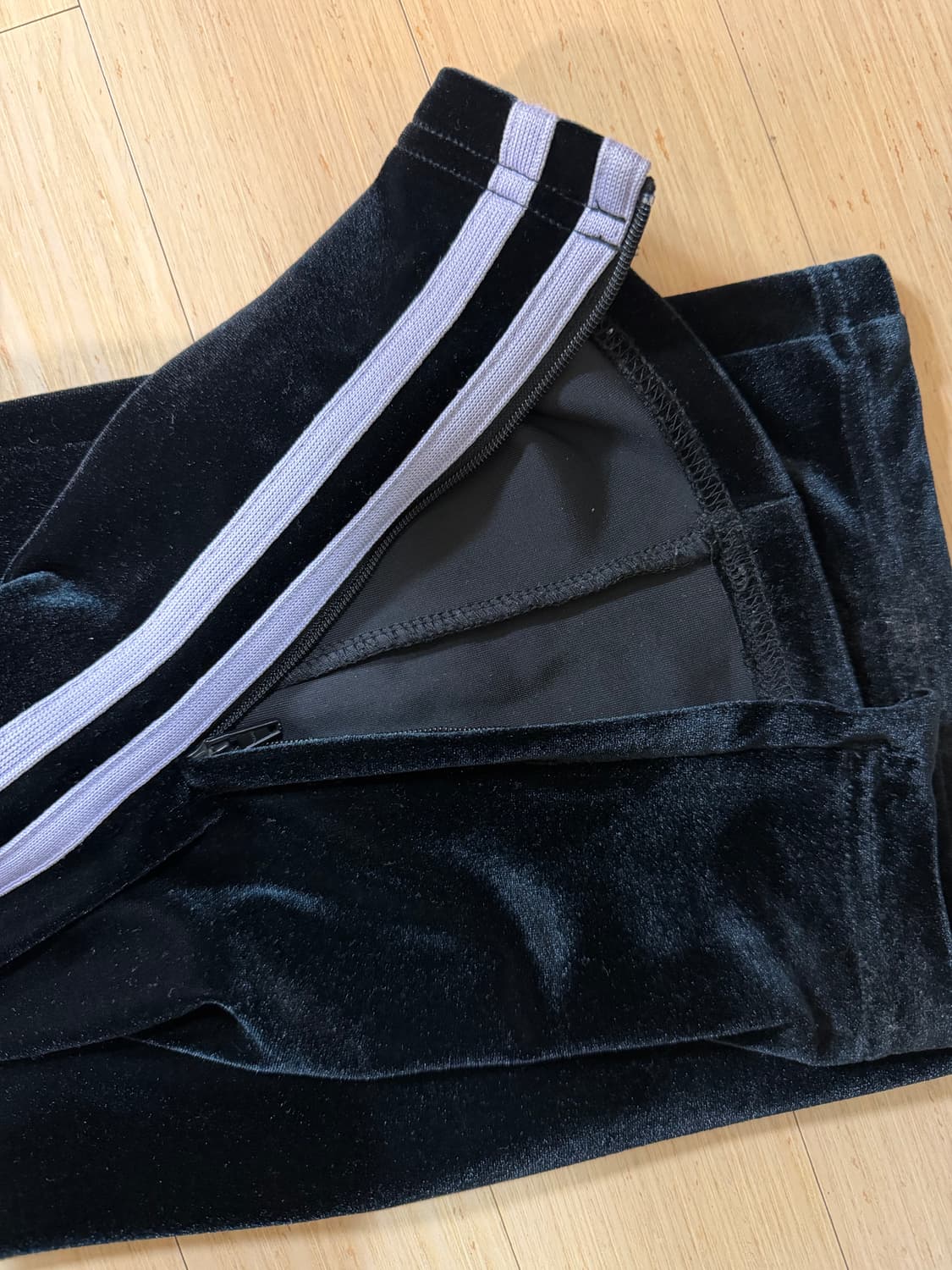 널디 벨벳 트레이닝 세트 판매 (상태 굿!!) S사이즈 상품이미지2