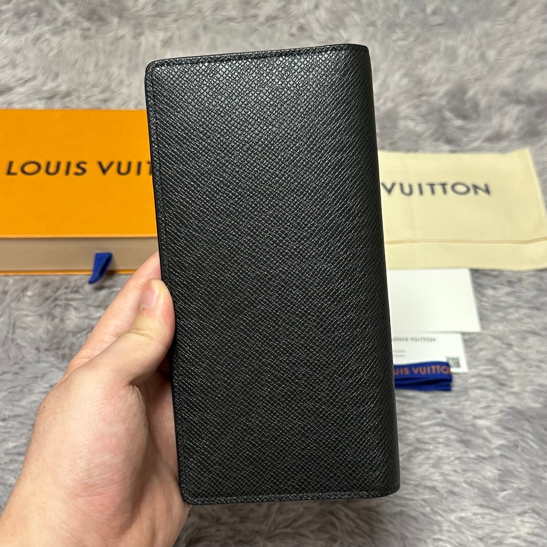 [풀구성] 루이비통 타이가 은장 브라짜 월릿 장지갑 블랙 상품이미지2