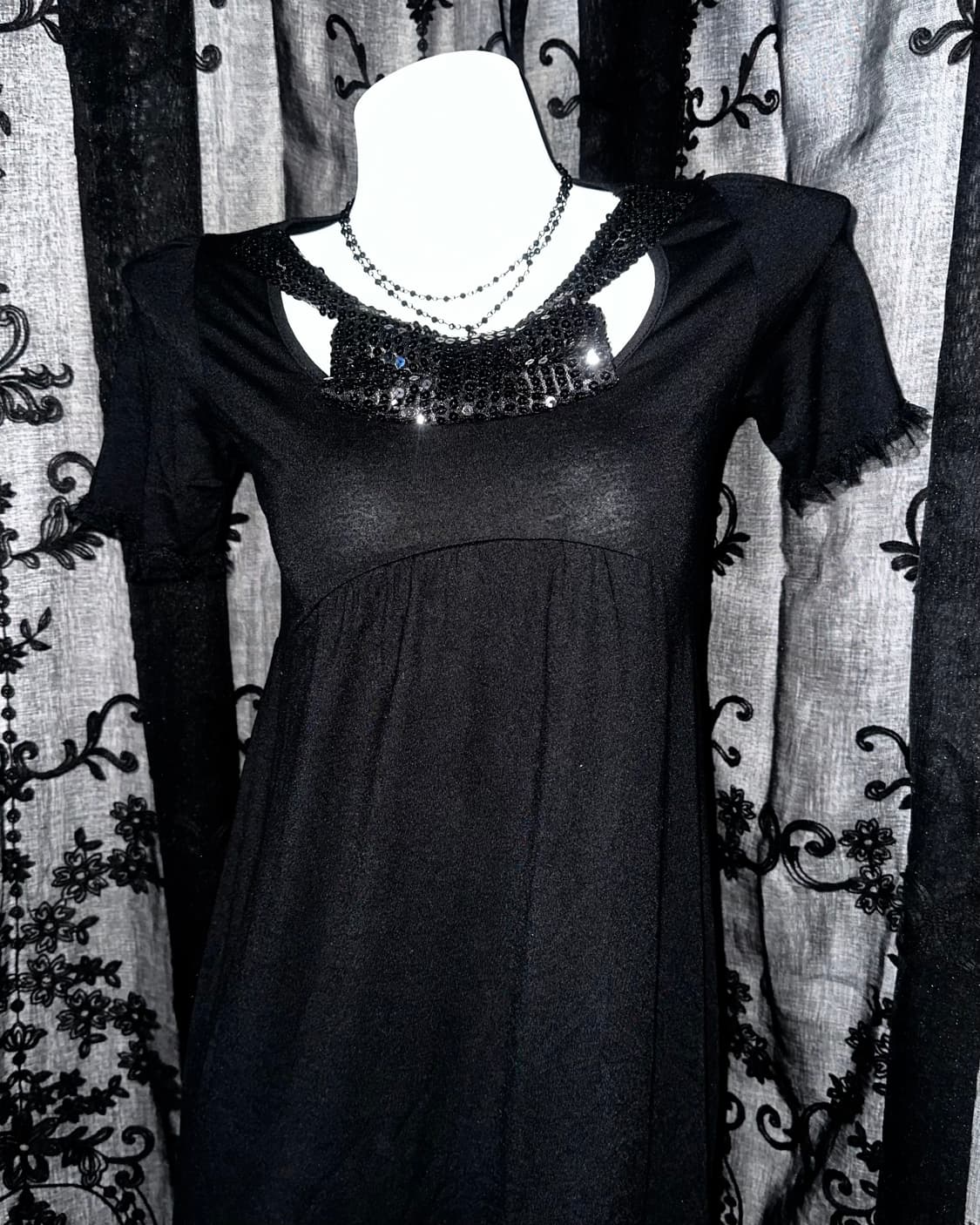 black sequin trim mini dress 상품이미지2