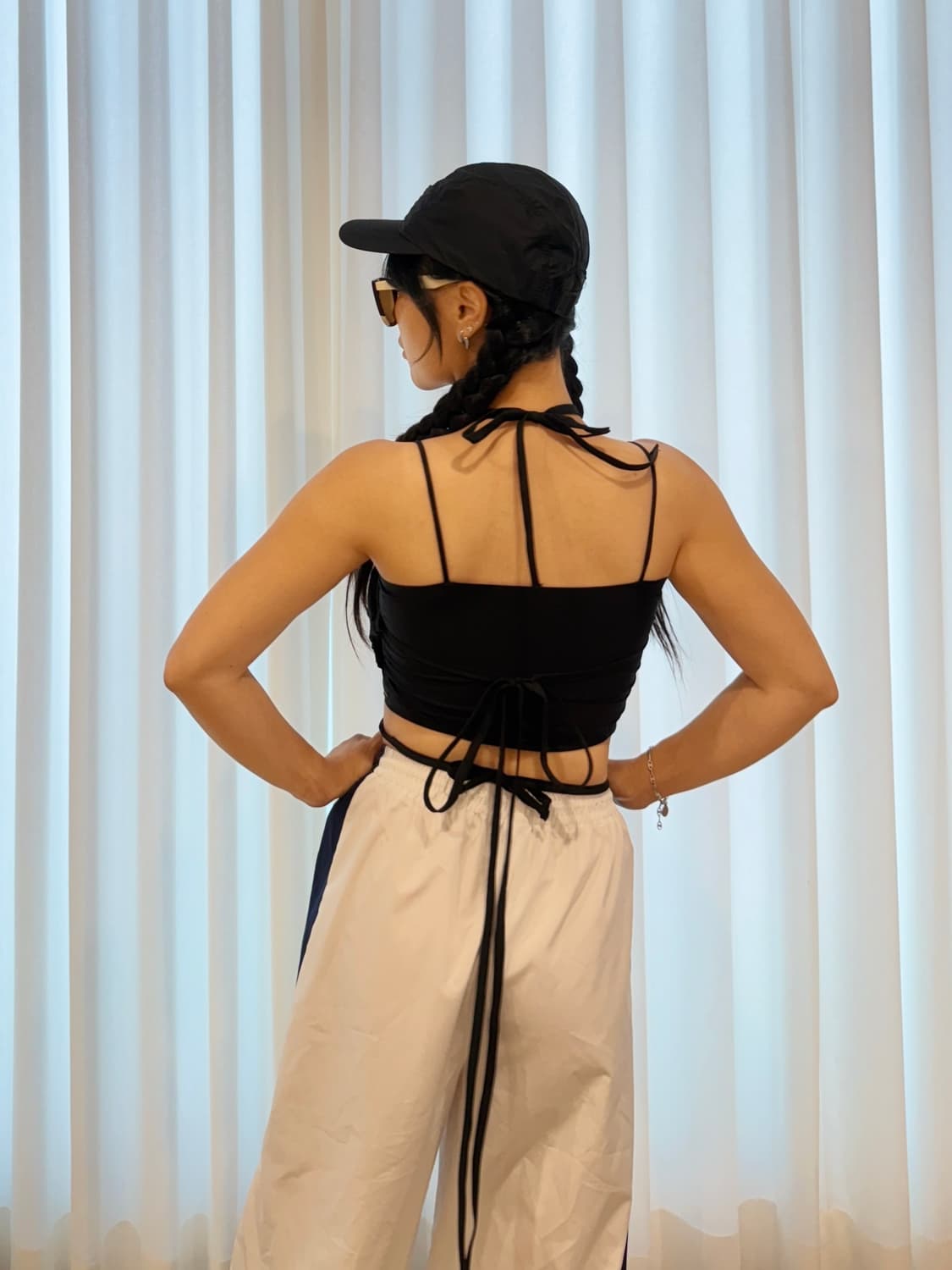 아디다스 스트랩 크롭탑 상품이미지1