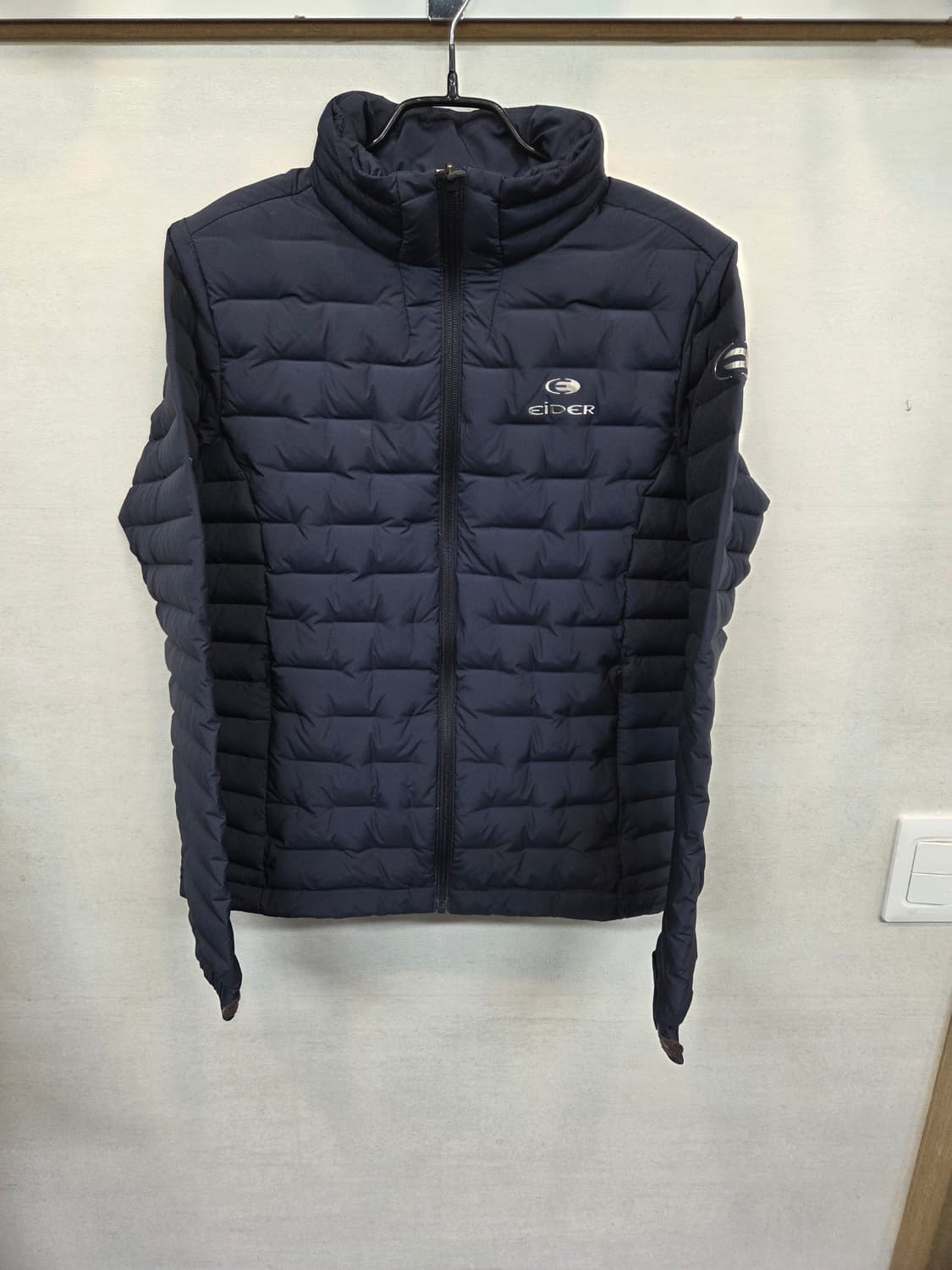 아이더 여성 베투 슬림 다운 경량패딩 m 상품이미지1