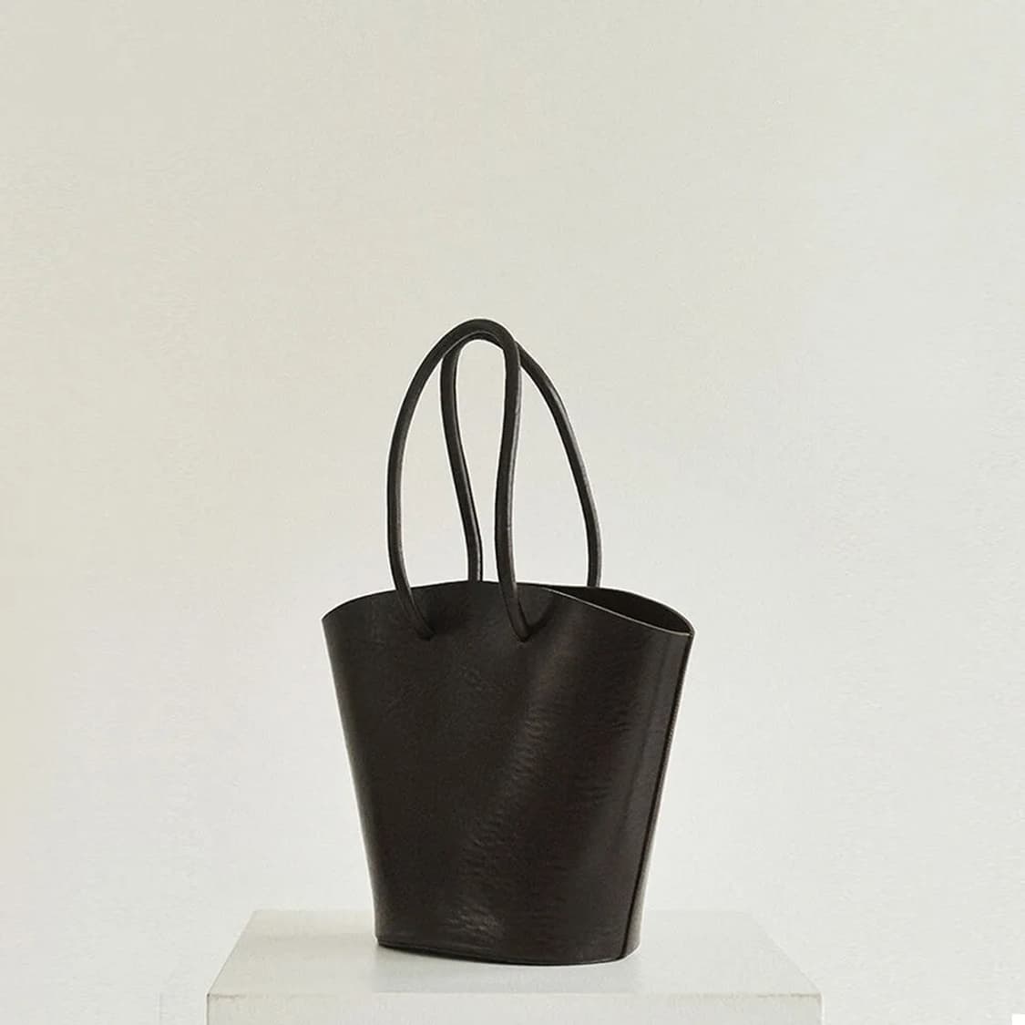 Autt 어트 바스켓 백 상품이미지1