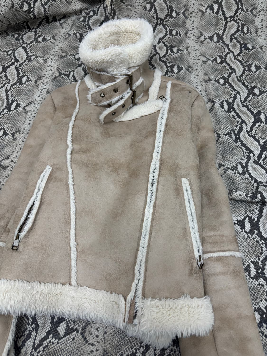 Y2K High Neck Buckle Detail Mustang 상품이미지5