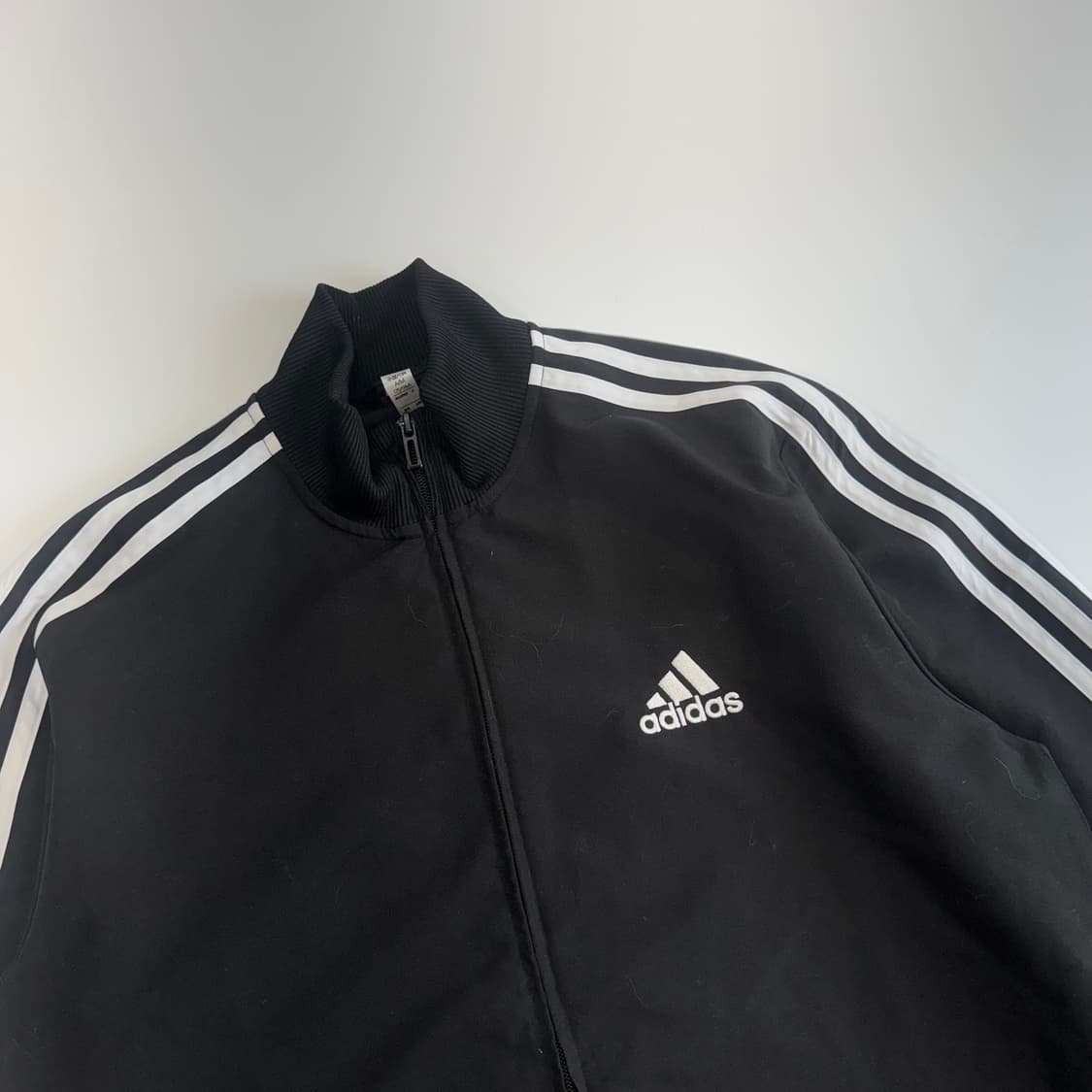 Adidas 아디다스 삼각로고 블랙 바람막이 상품이미지4