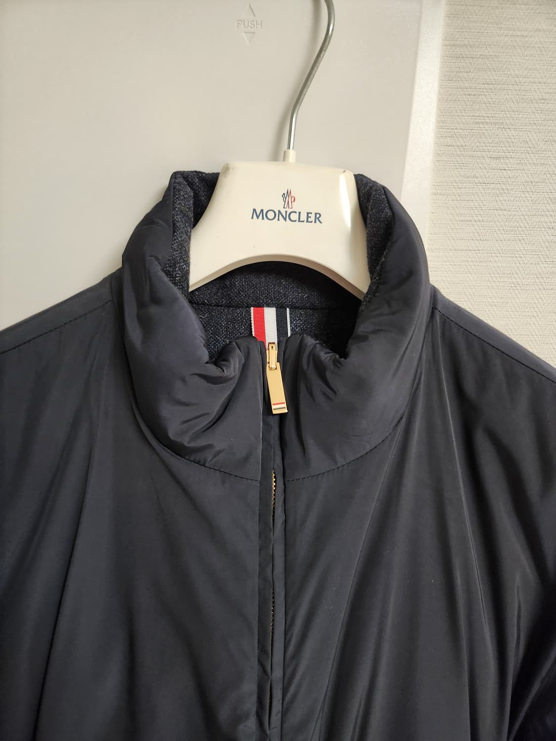 톰브라운 도네갈 리버시블 트위드 사선 양면패딩 3사이즈 상품이미지8