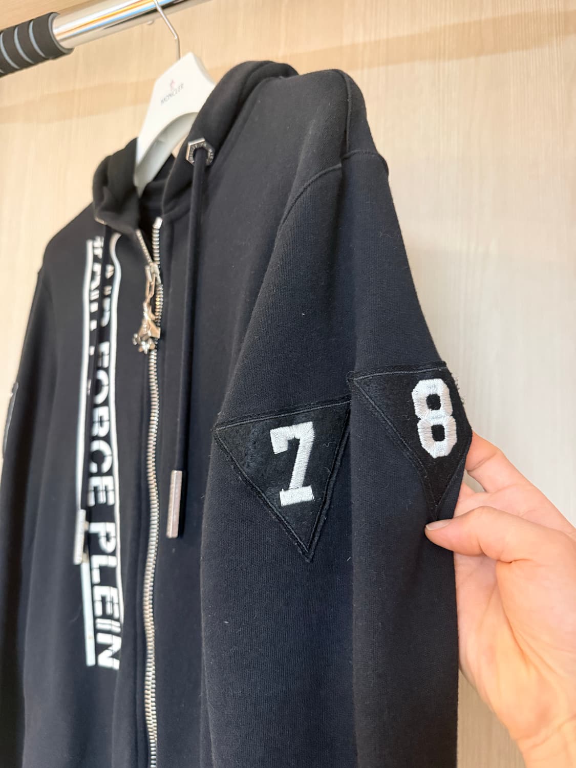 필립플레인 스컬비즈 에어포스 후드집업 블랙(S) 상품이미지4