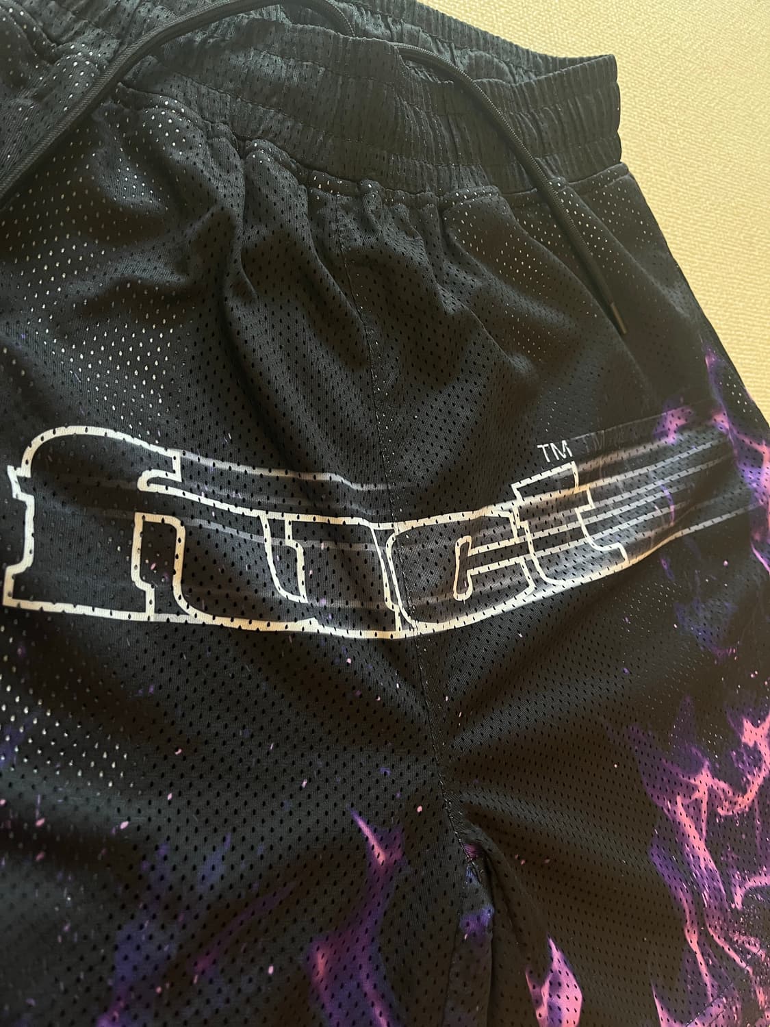 FUCT MESH FLAME PRINT SHORTS 상품이미지2