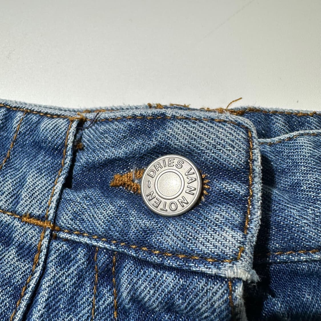 (매장판) 드리스 반 노튼 데님 크롭 팬츠 상품이미지4