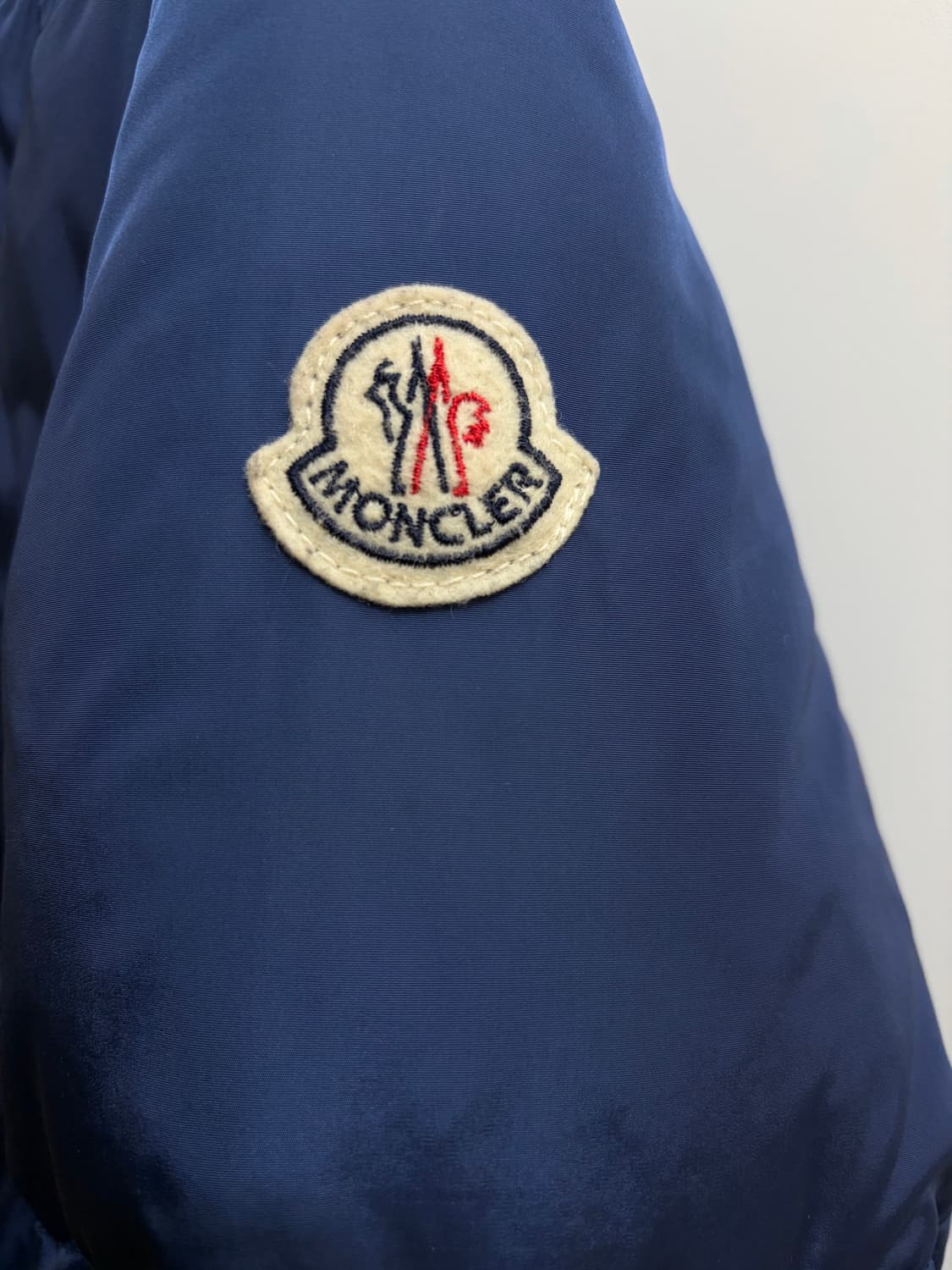 몽클레어 정품 엘릭서 금장 패딩 상품이미지4