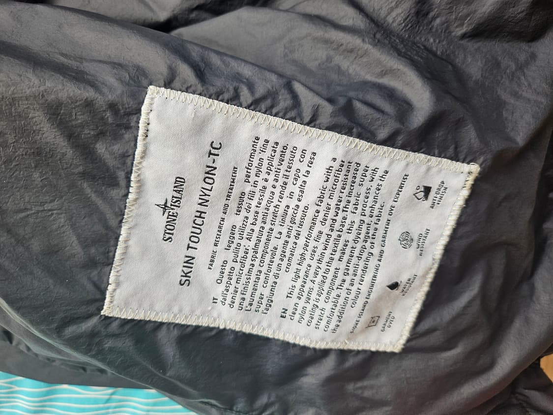 [L] 스톤아일랜드 스킨터치 나일론 후드 바람막이 네이비 상품이미지3