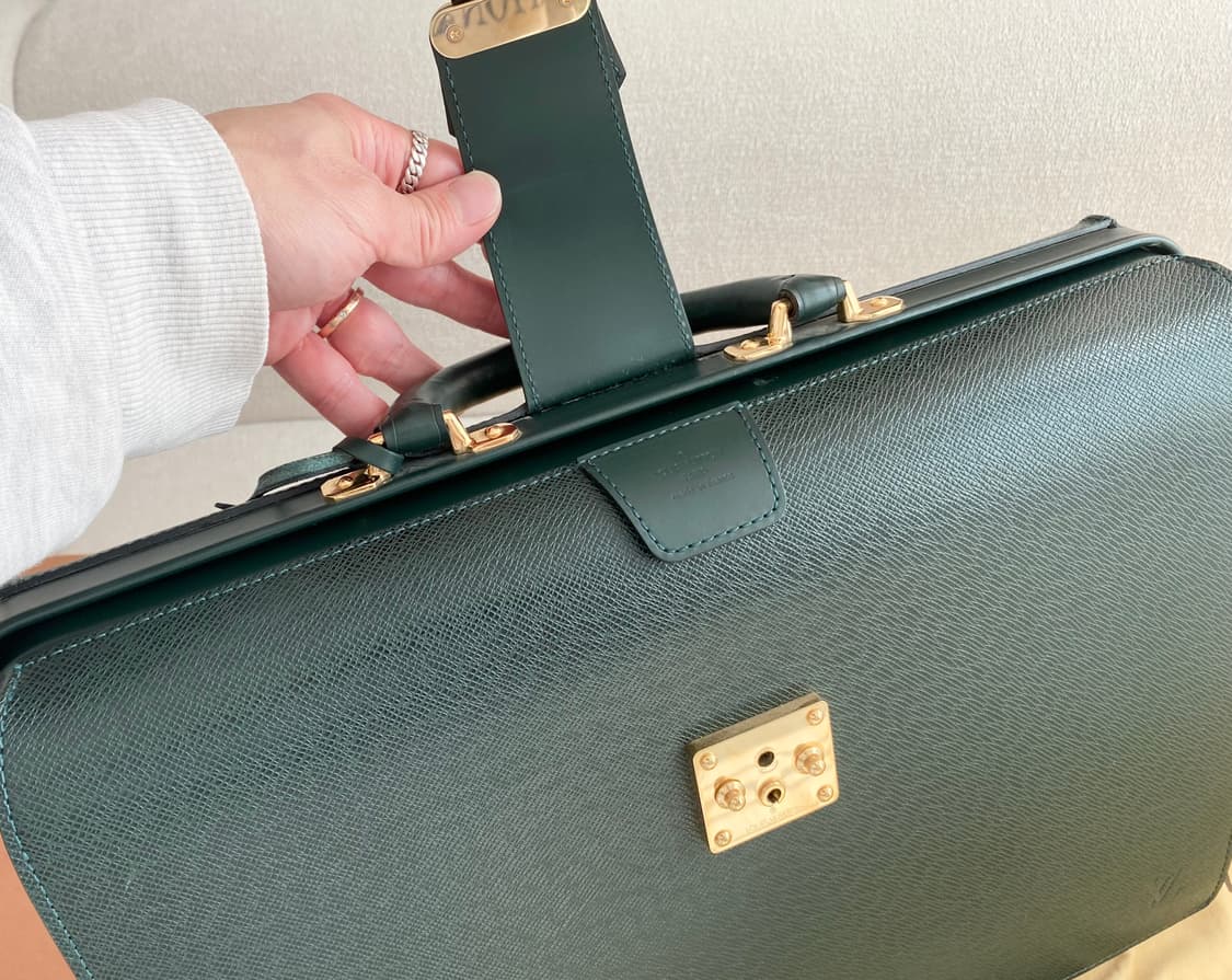 루이비통 타이가 그린 페르모어 브리프 케이스(외관굿) 상품이미지9