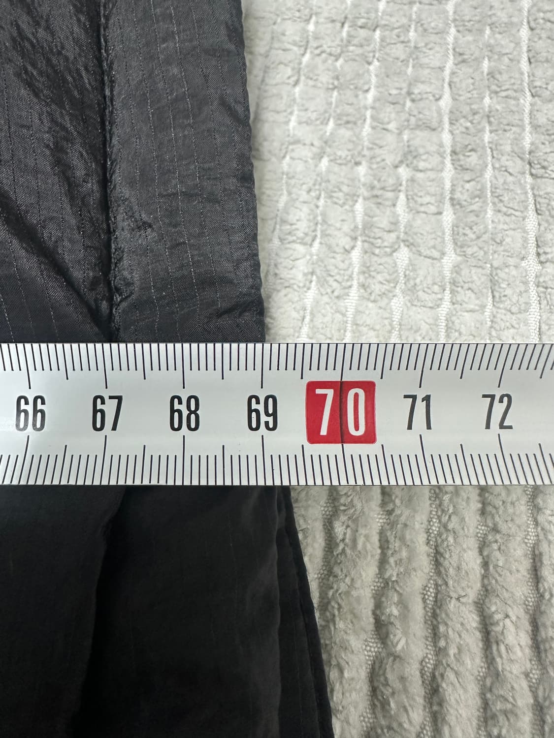 데상트 블랙 후드 자켓 상품이미지7