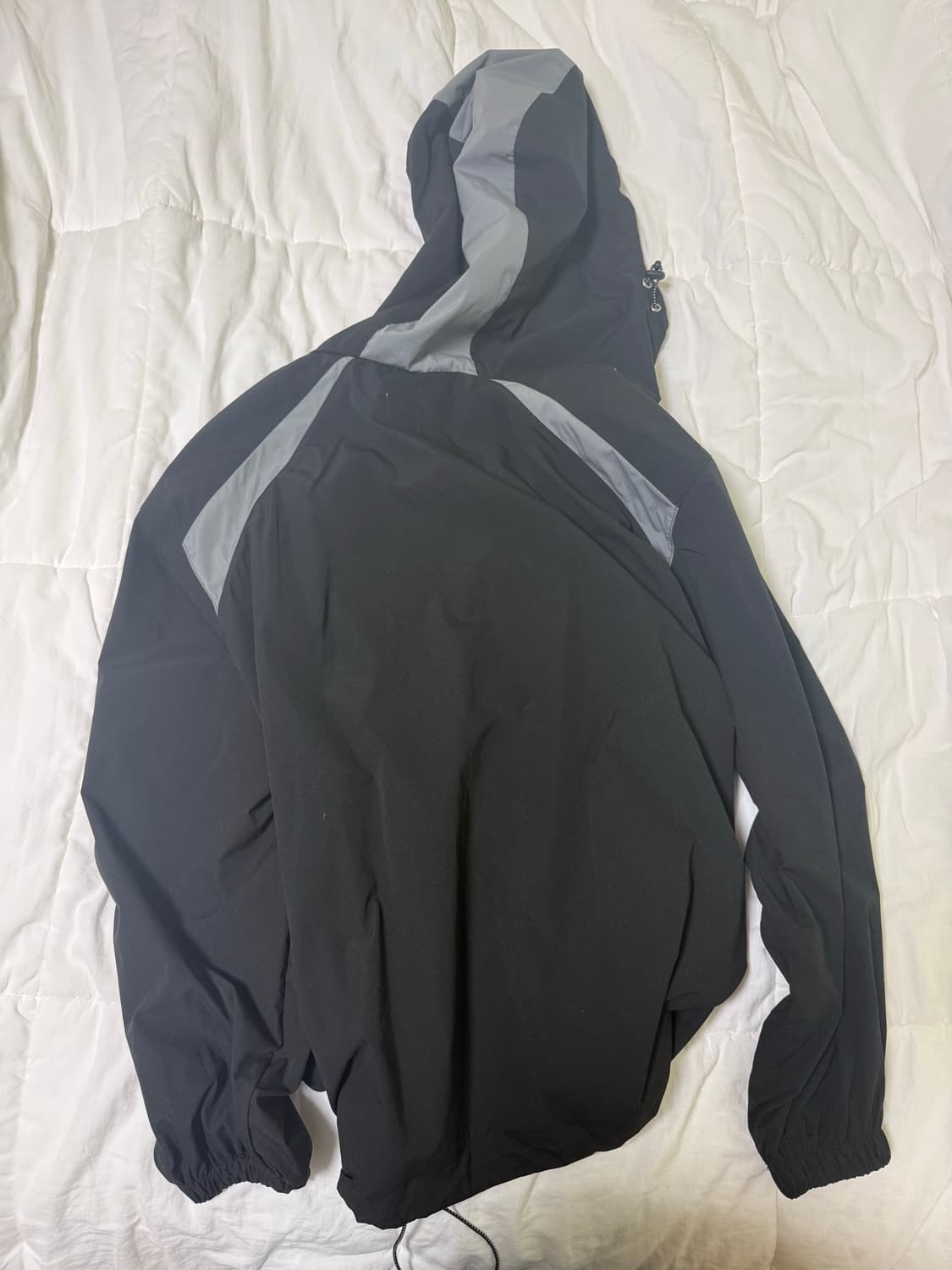 필루미네이트 바람막이 상품이미지3