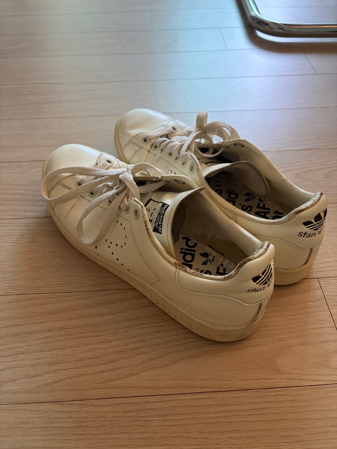 라프시몬스 스탠스미스 260 상품이미지1