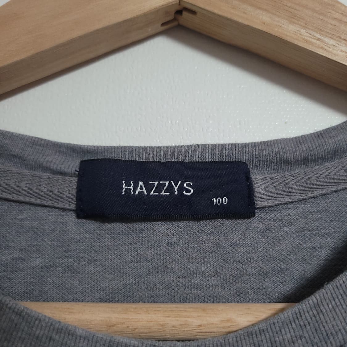 (100) HAZZYS 헤지스 그레이 배선 면 반팔 티셔츠 상품이미지3