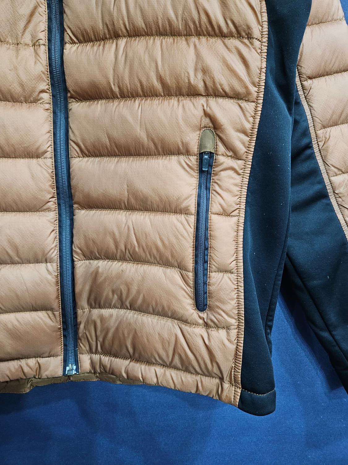 와이드앵글 라이트브라운 남성 슬림핏 100 덕다운 골프 경량패딩  상품이미지6