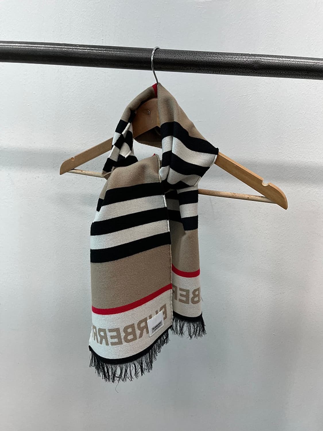 버버리 신형 코튼 숏 머플러  상품이미지8