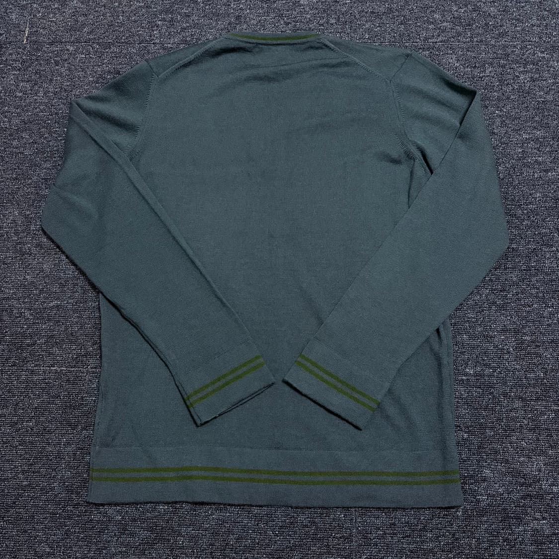 제이린드버그 메리노 브이넥 니트 상품이미지6