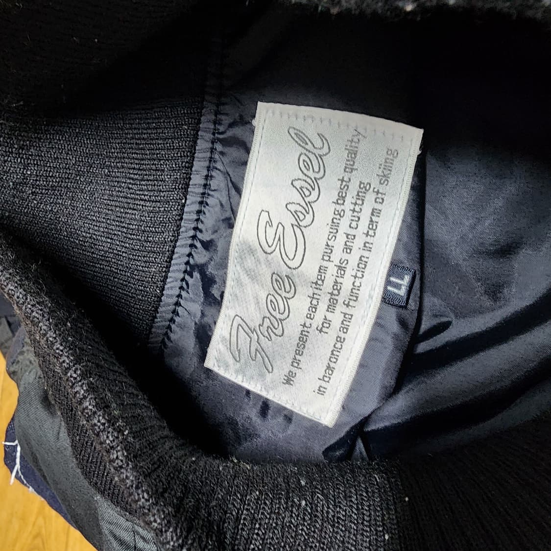 Free essel 점프슈트 LL사이즈 팝니다 상품이미지3