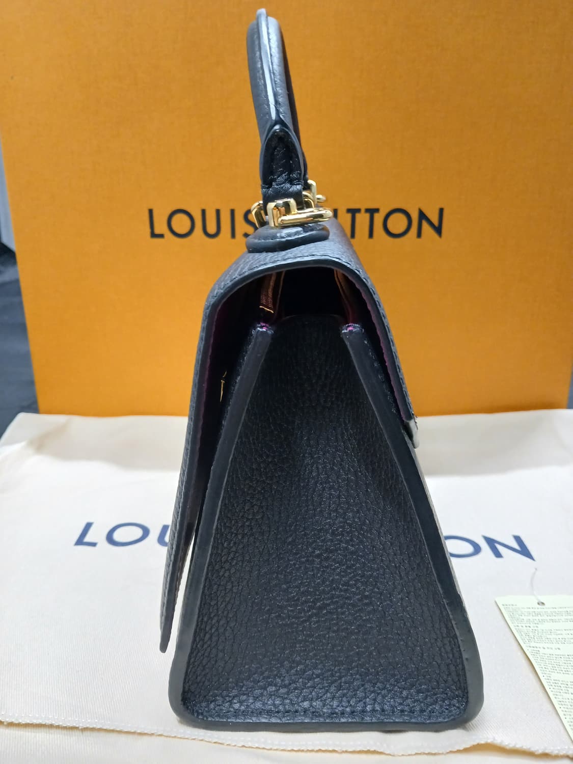 루이비통 트위스트PM 탑핸들백 M57093 상품이미지3