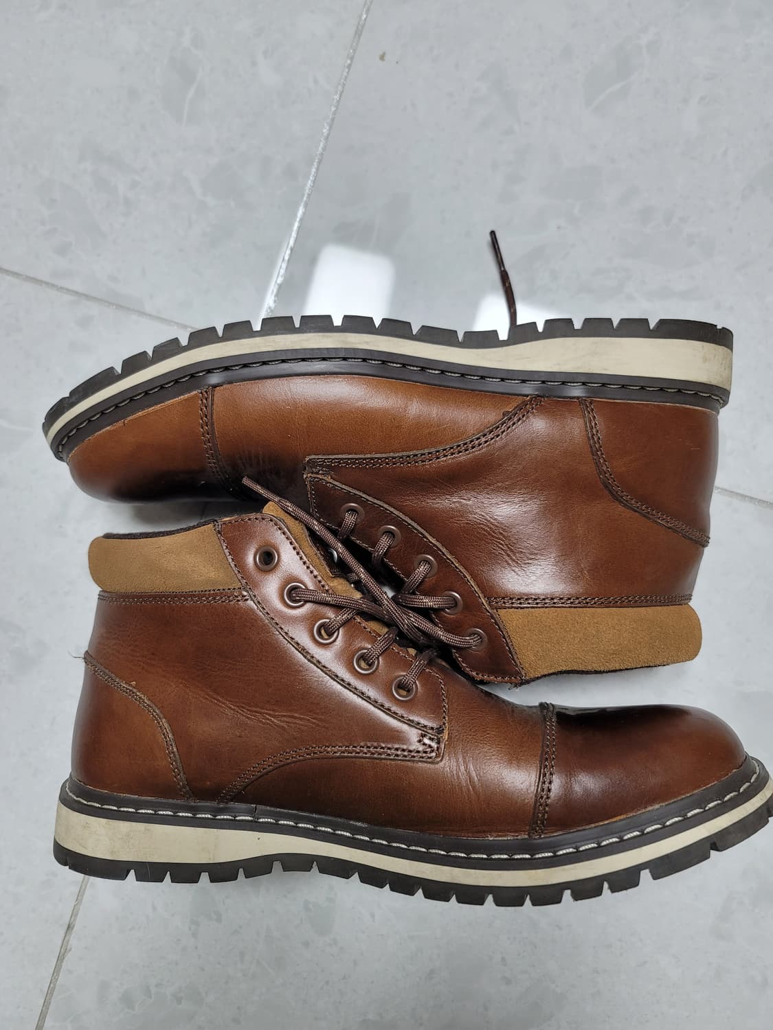 파이어트랩 오빈 워커 265사이즈 상태극상

남성 265

천연가죽에 마 상품이미지2