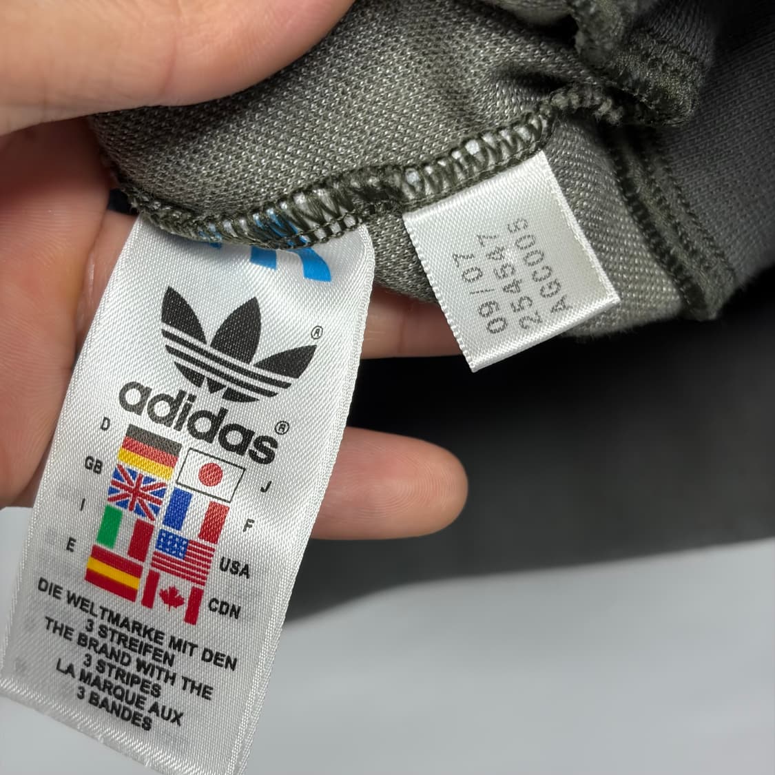 아디다스 카키 하운드체크 져지 상품이미지8