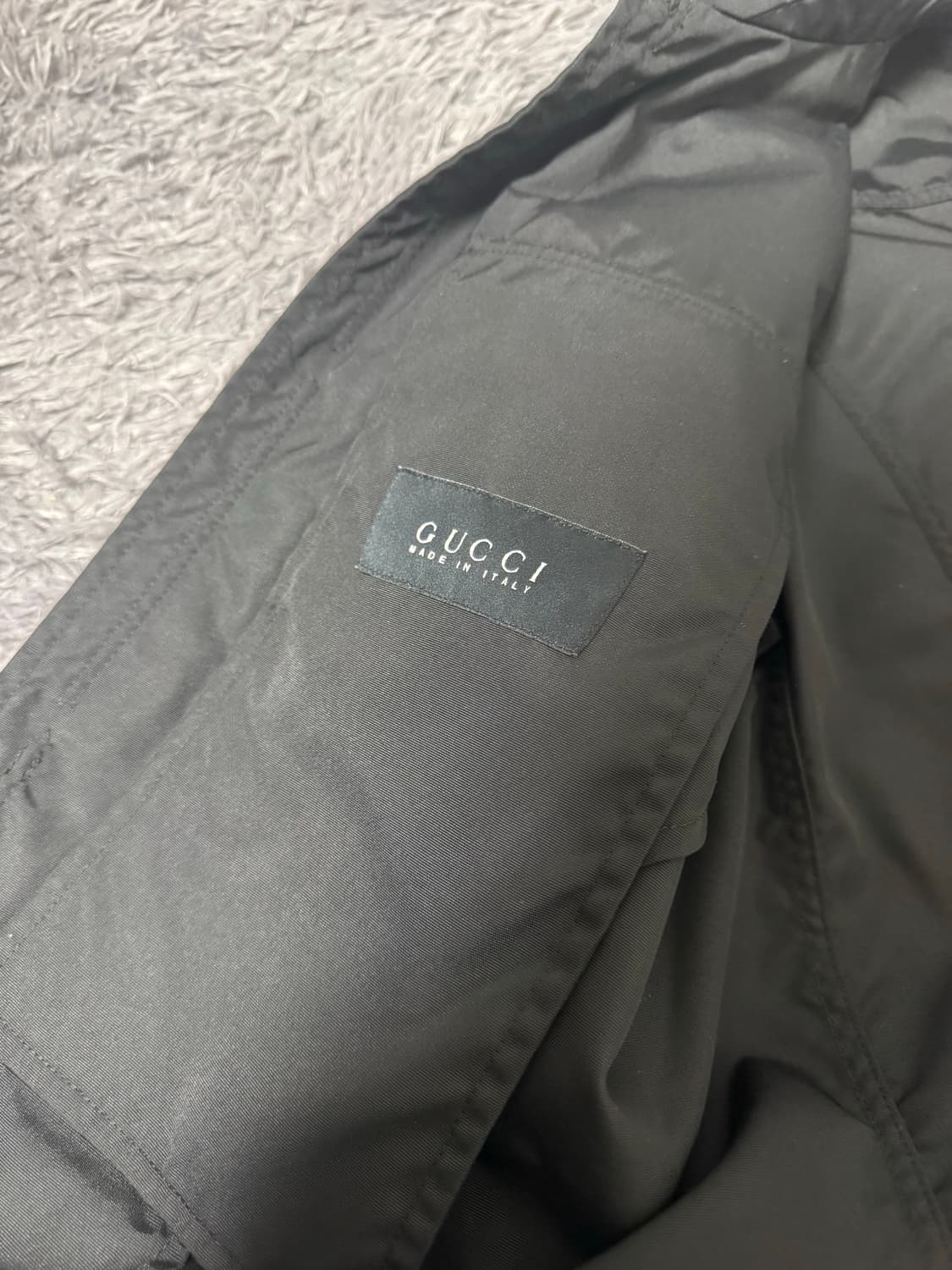 구찌(Gucci) 삼선 블랙 자켓 상품이미지5