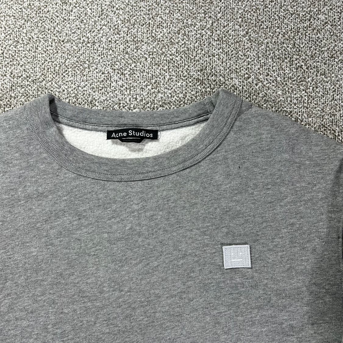 아크네스튜디오 맨투맨 상품이미지2