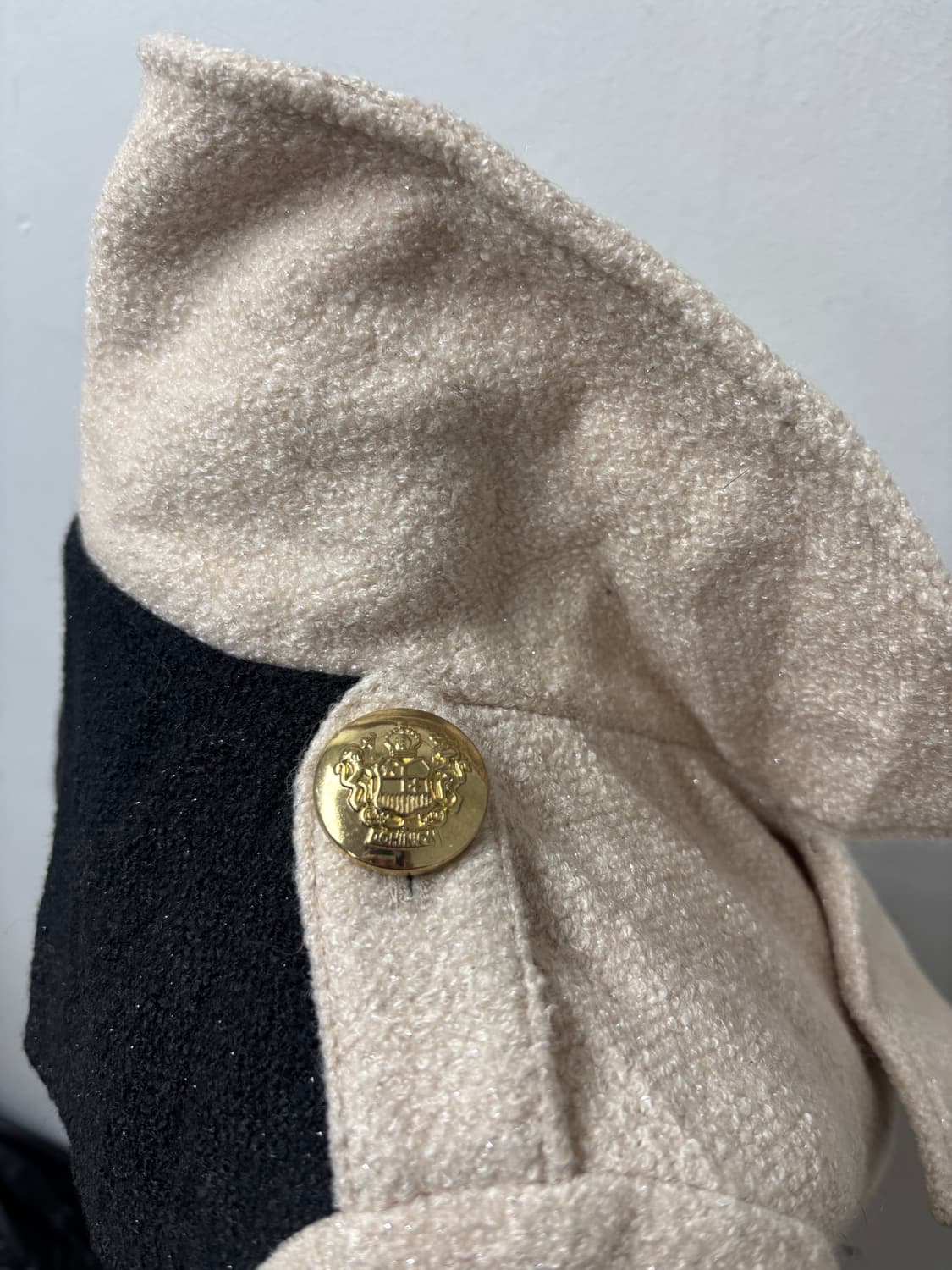 디아 d.i.a 아이보리 부클레 갸루 십자가 지퍼 코트자켓 상품이미지10