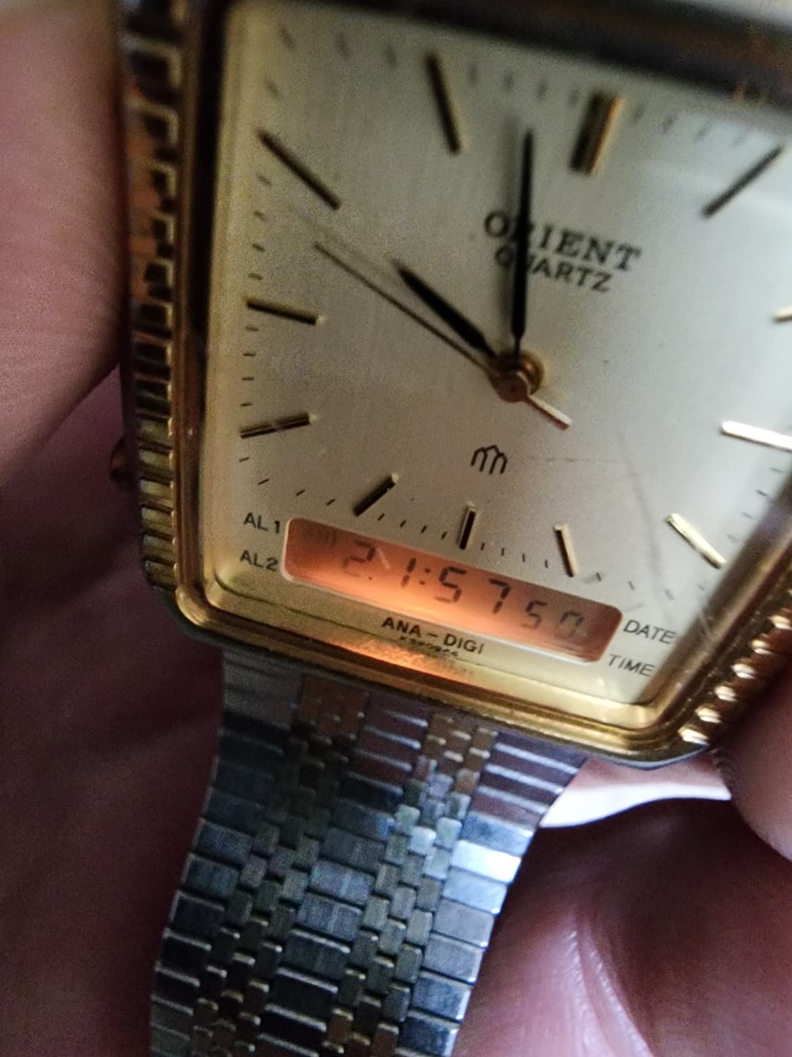 빈티지 오리엔트 아나디지 쿼츠 시계 상품이미지10