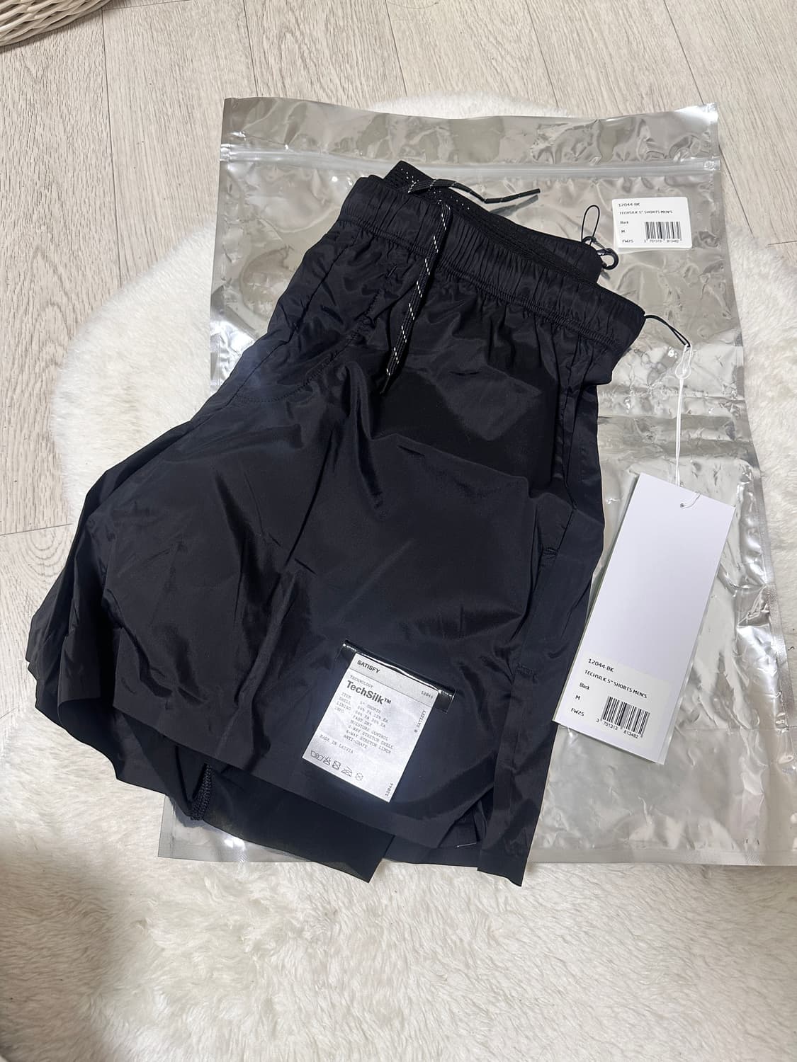 새티스파이 테크실크 5인치 쇼츠 블랙 M 상품이미지3
