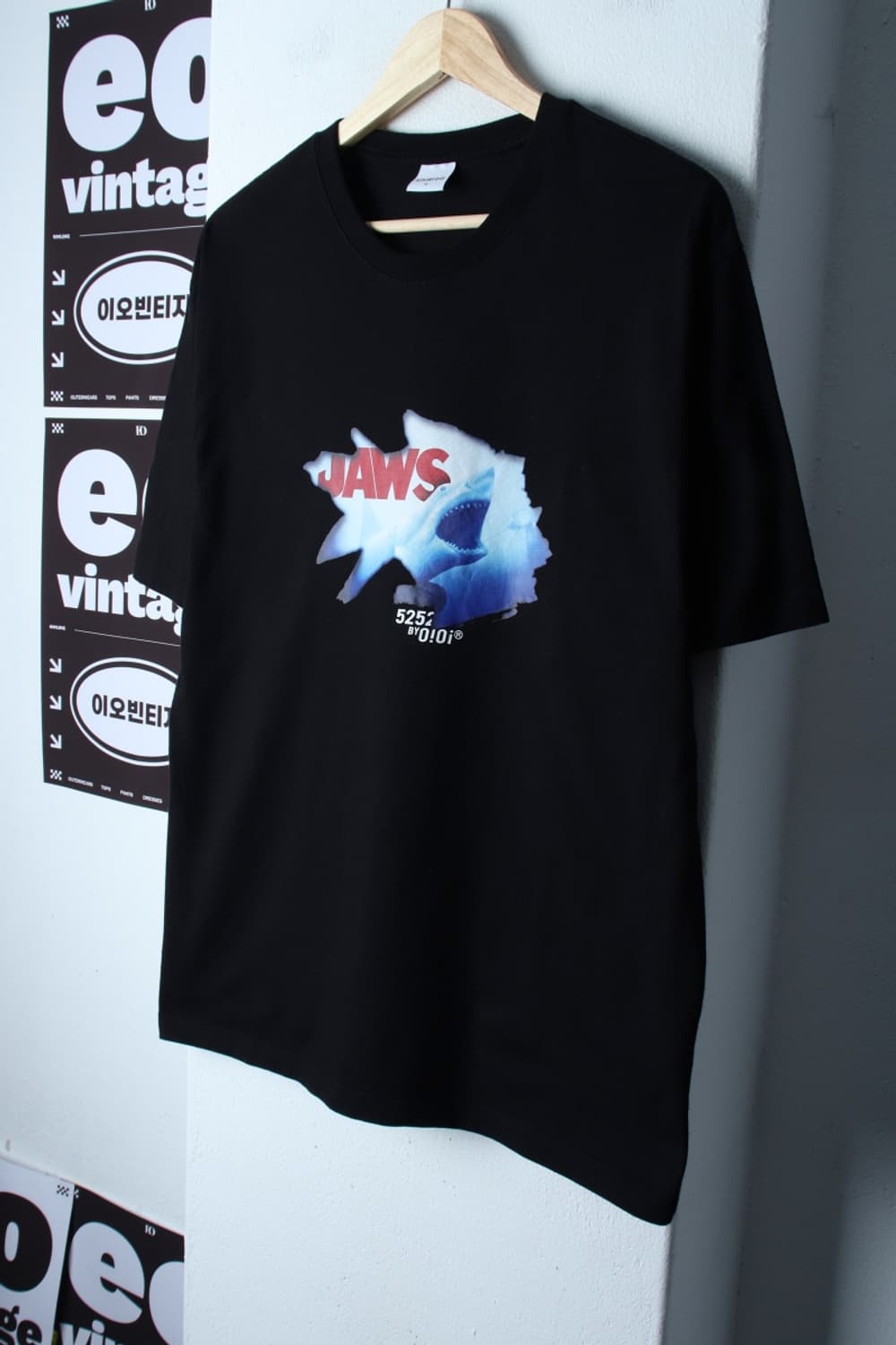 (L-XL) 오아이오아이 반팔 티셔츠 죠스프린팅 블랙 희귀-H32599 상품이미지1
