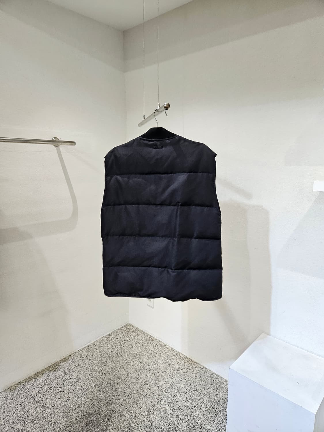 입생로랑 패딩조끼 상품이미지2