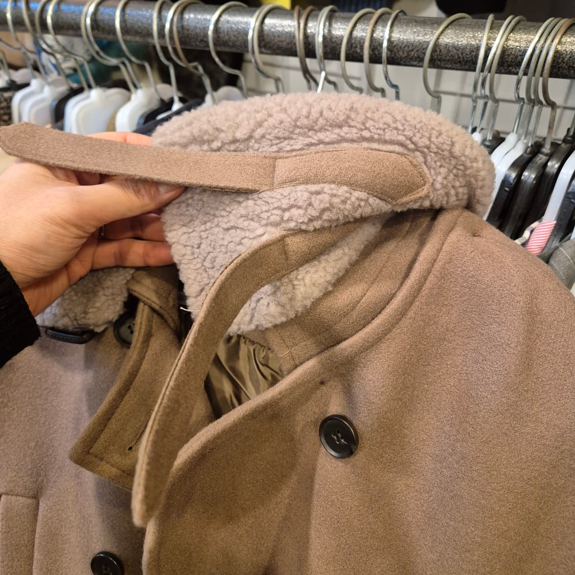 M(착샷잇음) 인디브라운 털배색 더블롱코트  상품이미지7