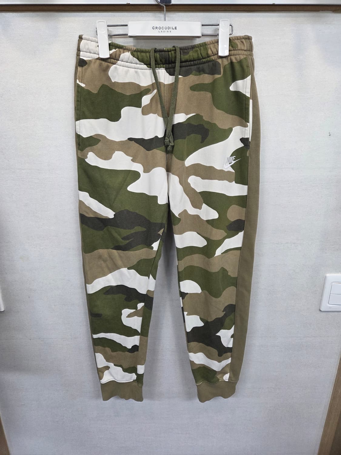 나이키 해외판 nsw 클럽 카모 트랙팬츠 m 상품이미지1