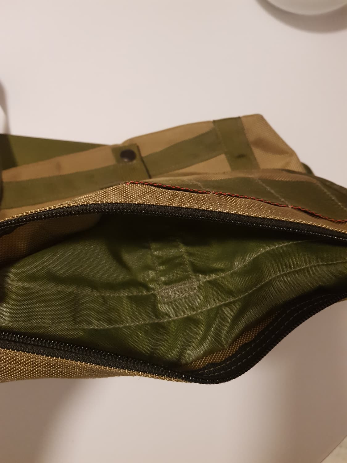 브리핑 × 빔즈 콜라보 메신저백 상품이미지9