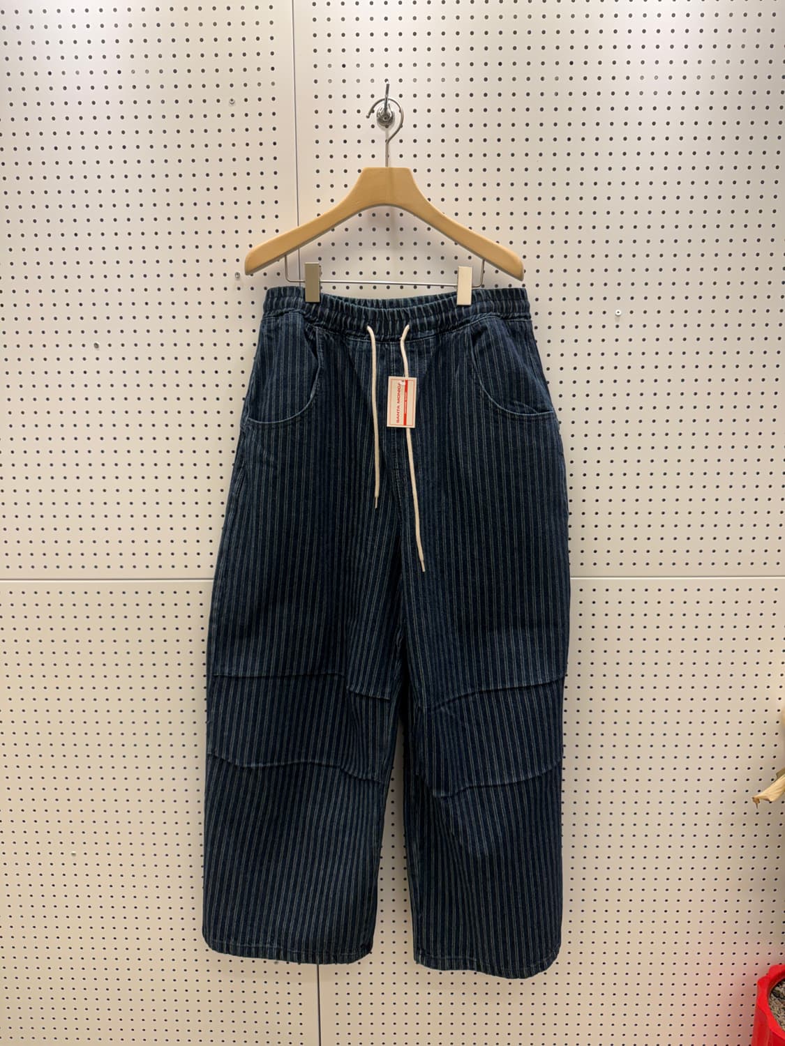 핀스트라이프 데님 밴딩 팬츠 U516 상품이미지2