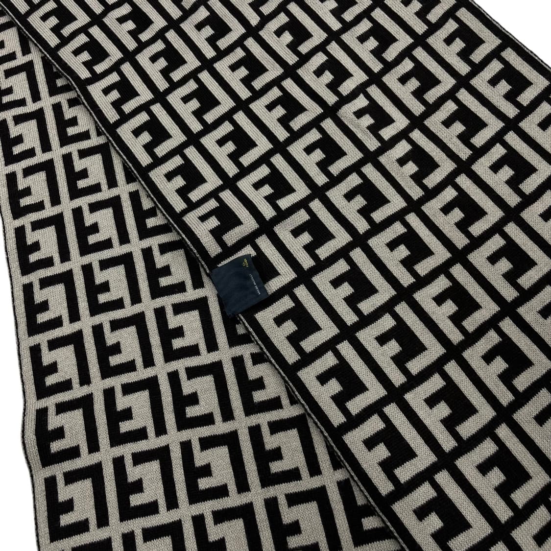 팬디 FF로고 브라운배색 아이보리 머플러 상품이미지5