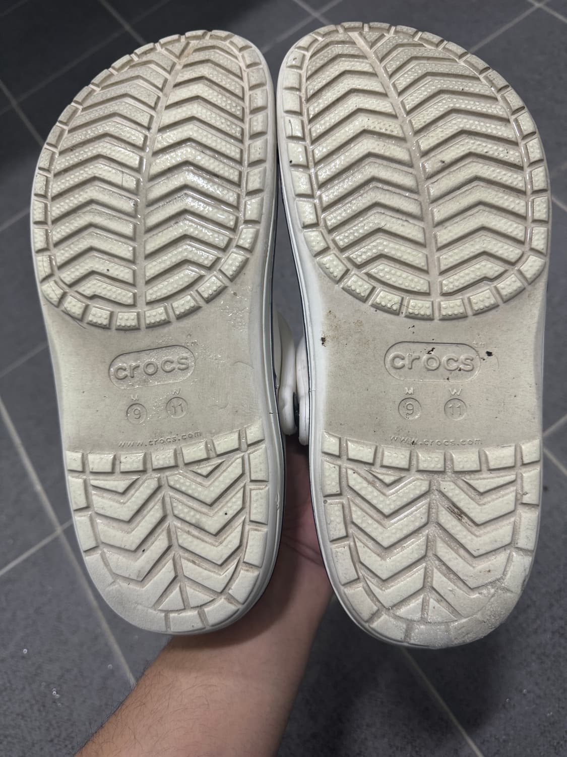 크록스 바야밴드 클로그 화이트 네이비 상품이미지3