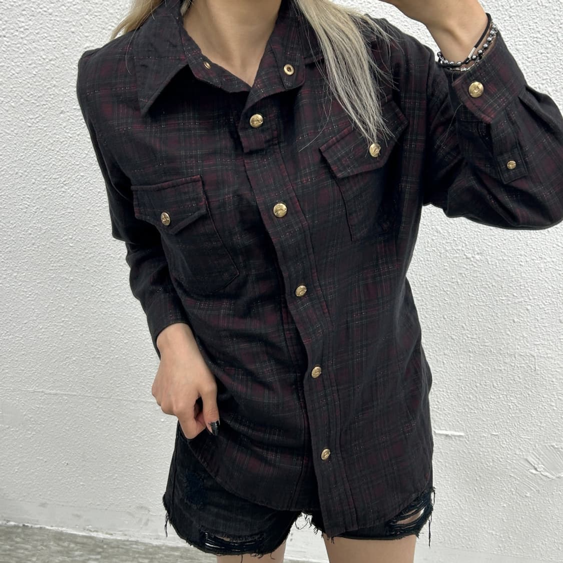 비비안웨스트우드 언발란스 골드버튼 체크 셔츠 40 상품이미지1