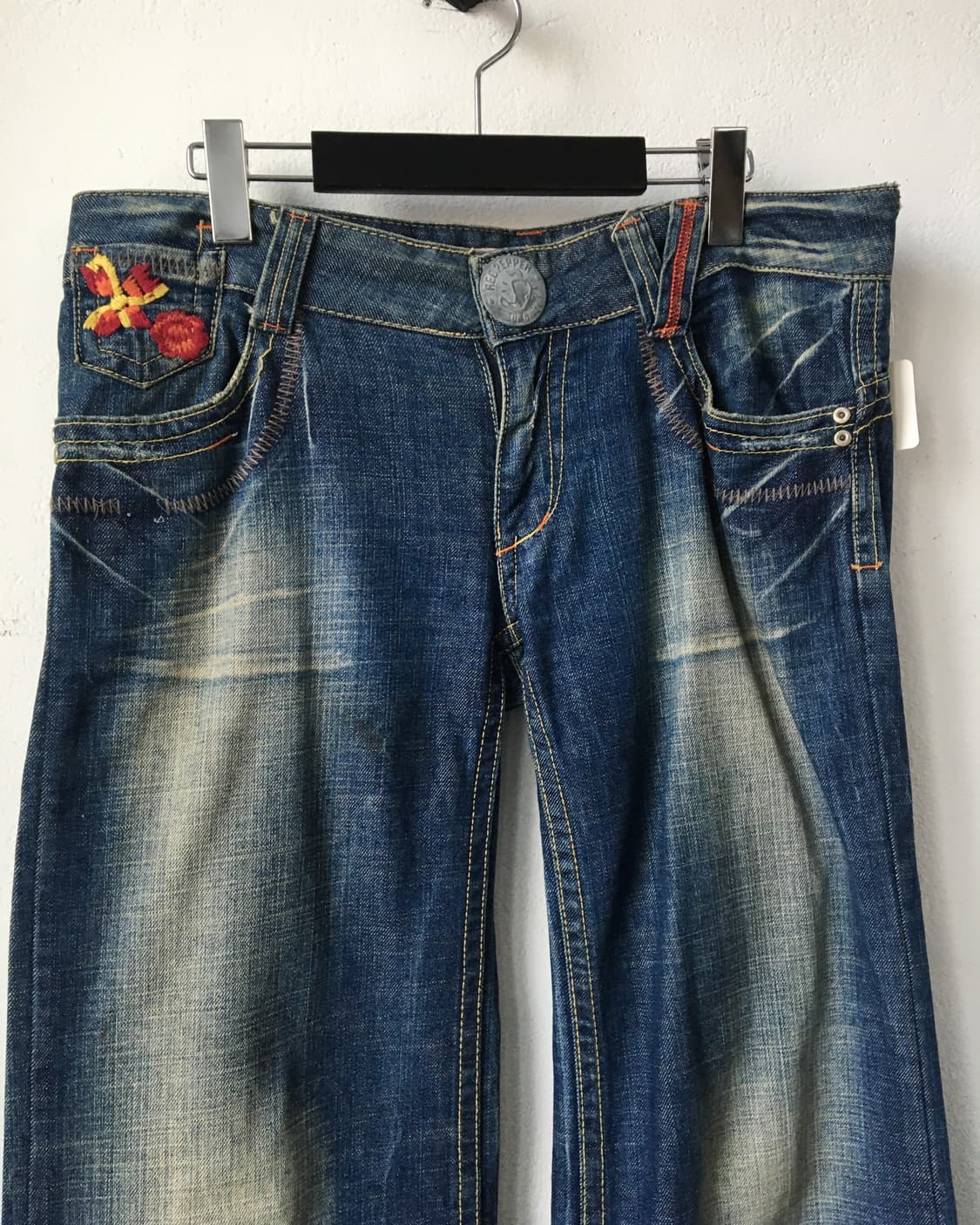 Red pepper back needle work point denim  상품이미지5