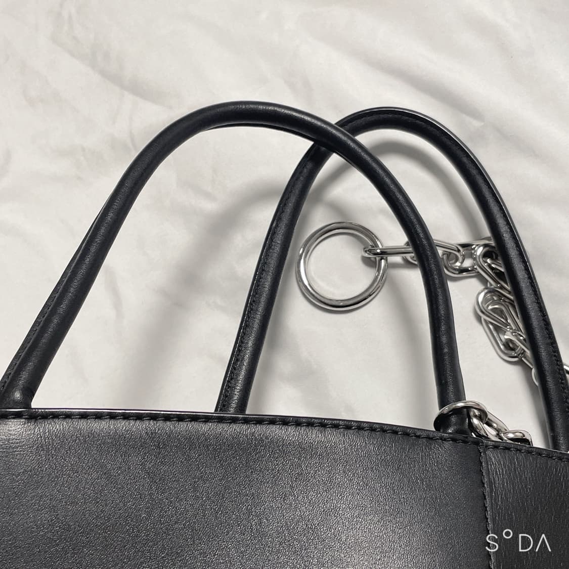 알렉산더왕 호보 토트백 상품이미지4