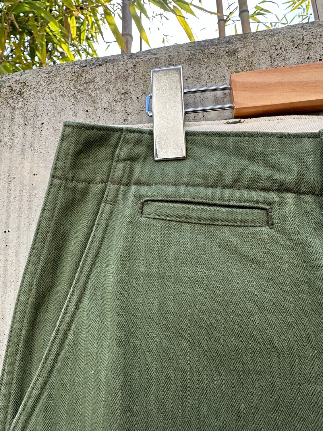 빔즈 플러스 헤링본 트윌 밀리터리 트라우저  상품이미지3