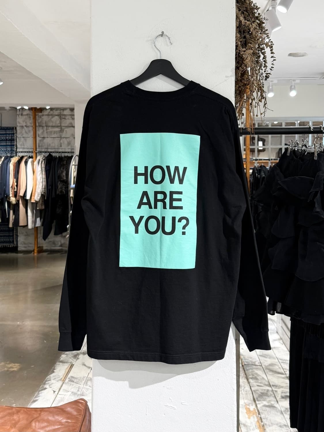 네이버후드 블랙 민트 레터링 롱 슬리브 티셔츠 상품이미지6