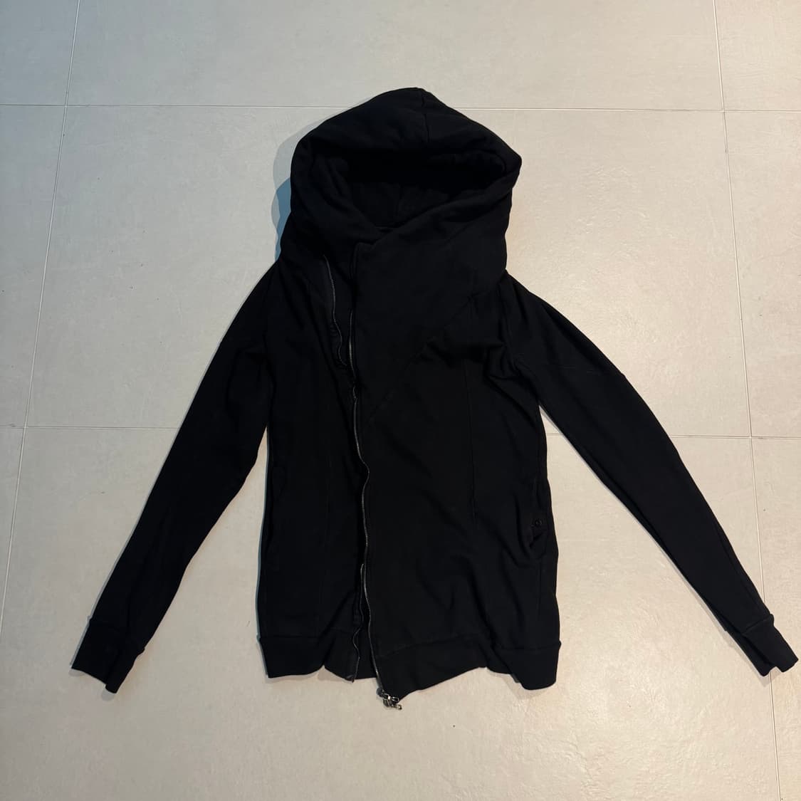 Julius 14fw 사선 코팅 후디 상품이미지1