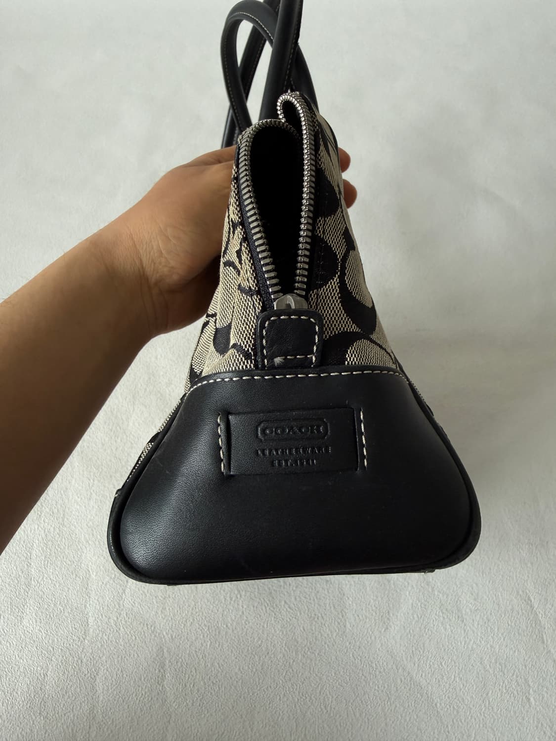 코치(COACH) 모노그램 숄더백 상품이미지4