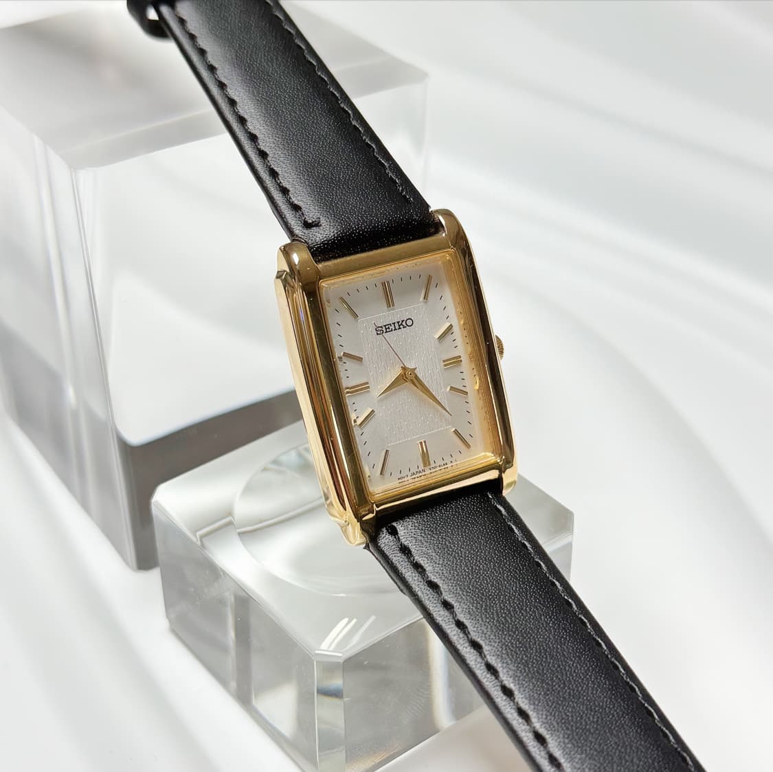 80's90's 빈티지 세이코 골드 탱크 리넨 텍스쳐 워치 상품이미지2