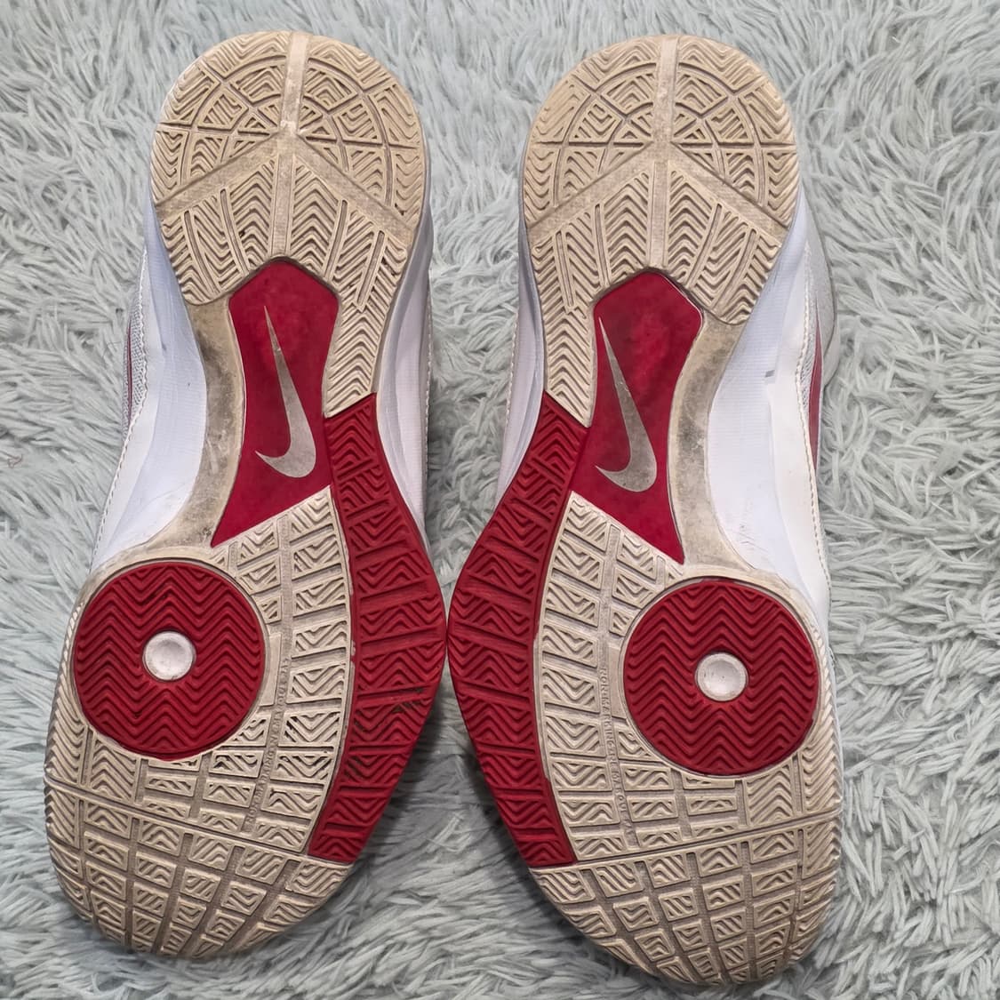 3q-1:나이키 레드 스우시 하이컷 농구화 화이트/레드 (23.5cm) 상품이미지9