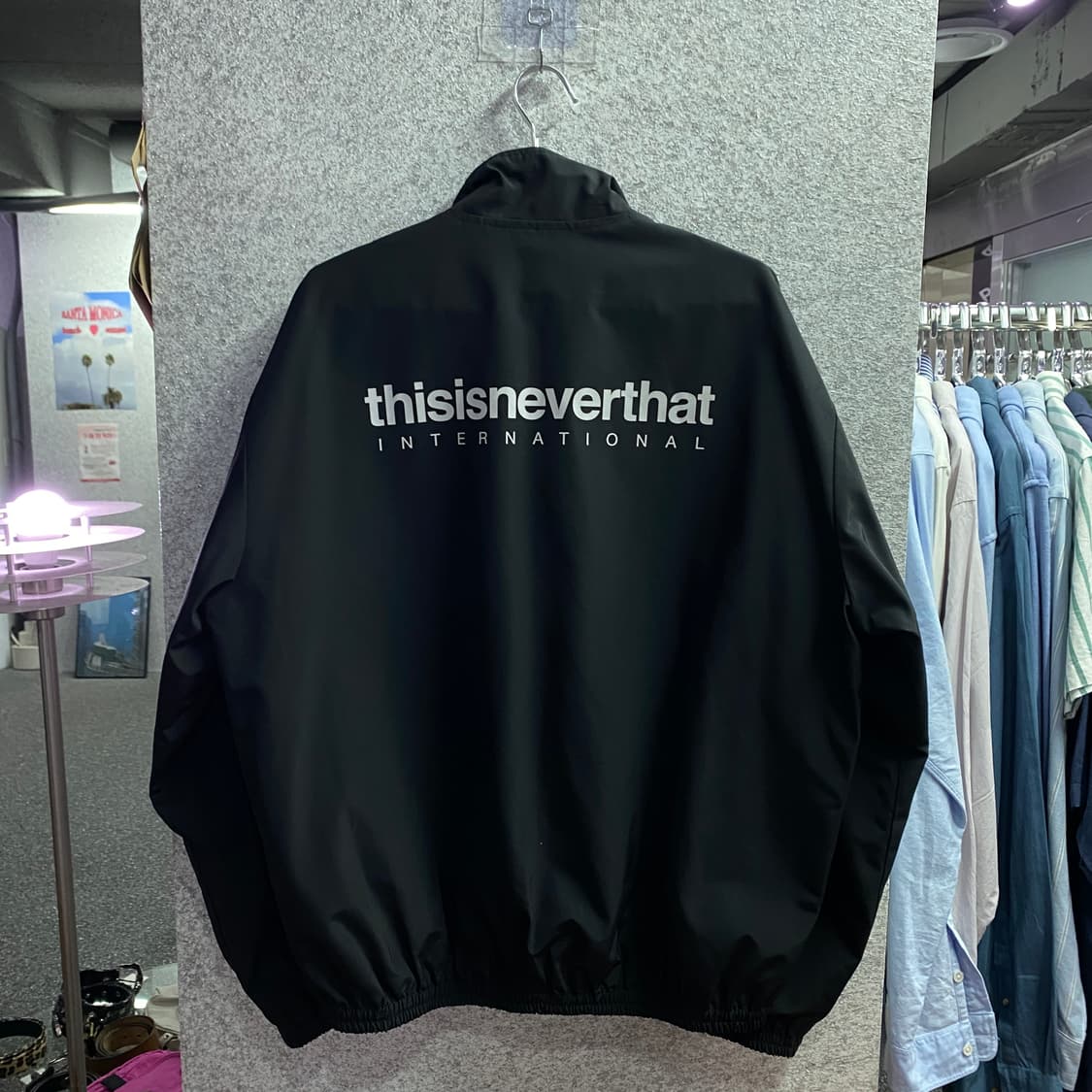 디스이즈네버댓 빅로고 바람막이 B3193 상품이미지5